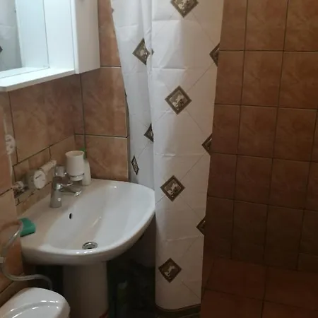 Appartement Gara Dinu à Bucarest Extérieur photo